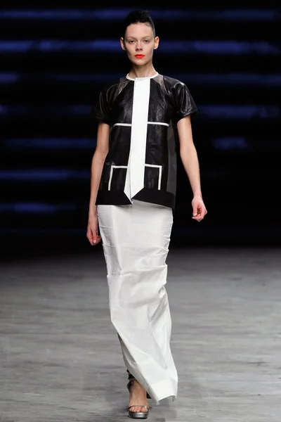 Look 38